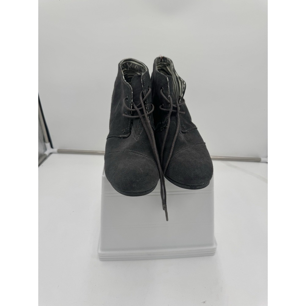 TOMS Women's Gray‎ Suede Lace Up Desert Wedge Ankle Bootie Size 11 Wide Preowned